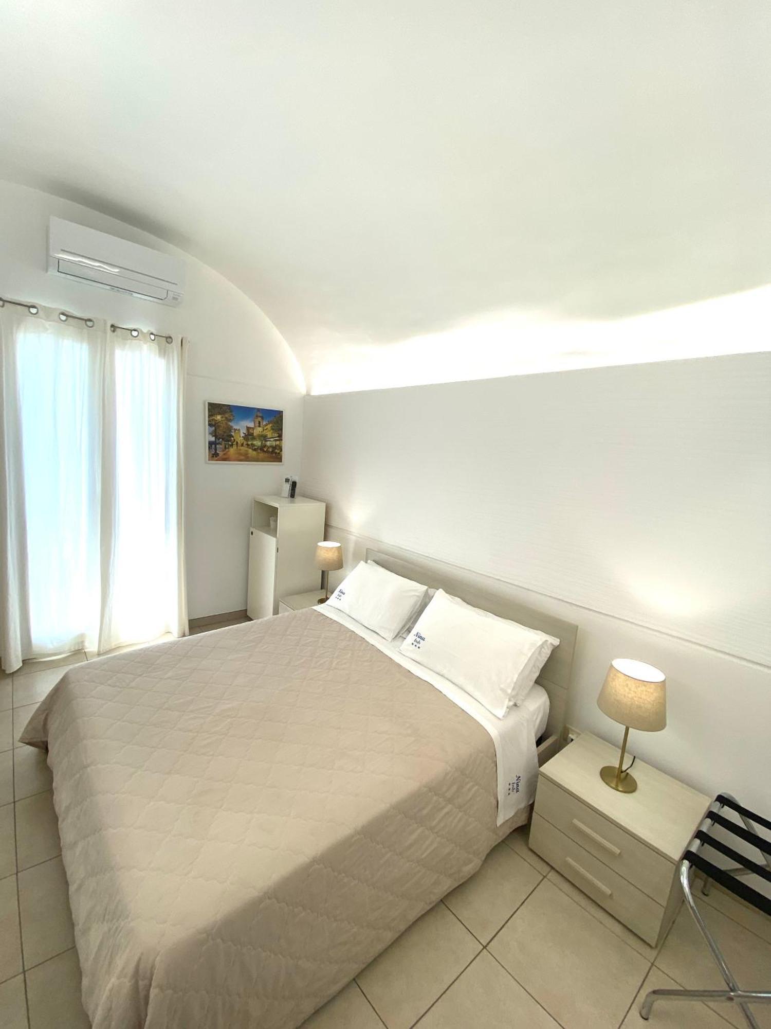 Nina B&B จีอาร์ดีนี นักซอส ห้อง รูปภาพ